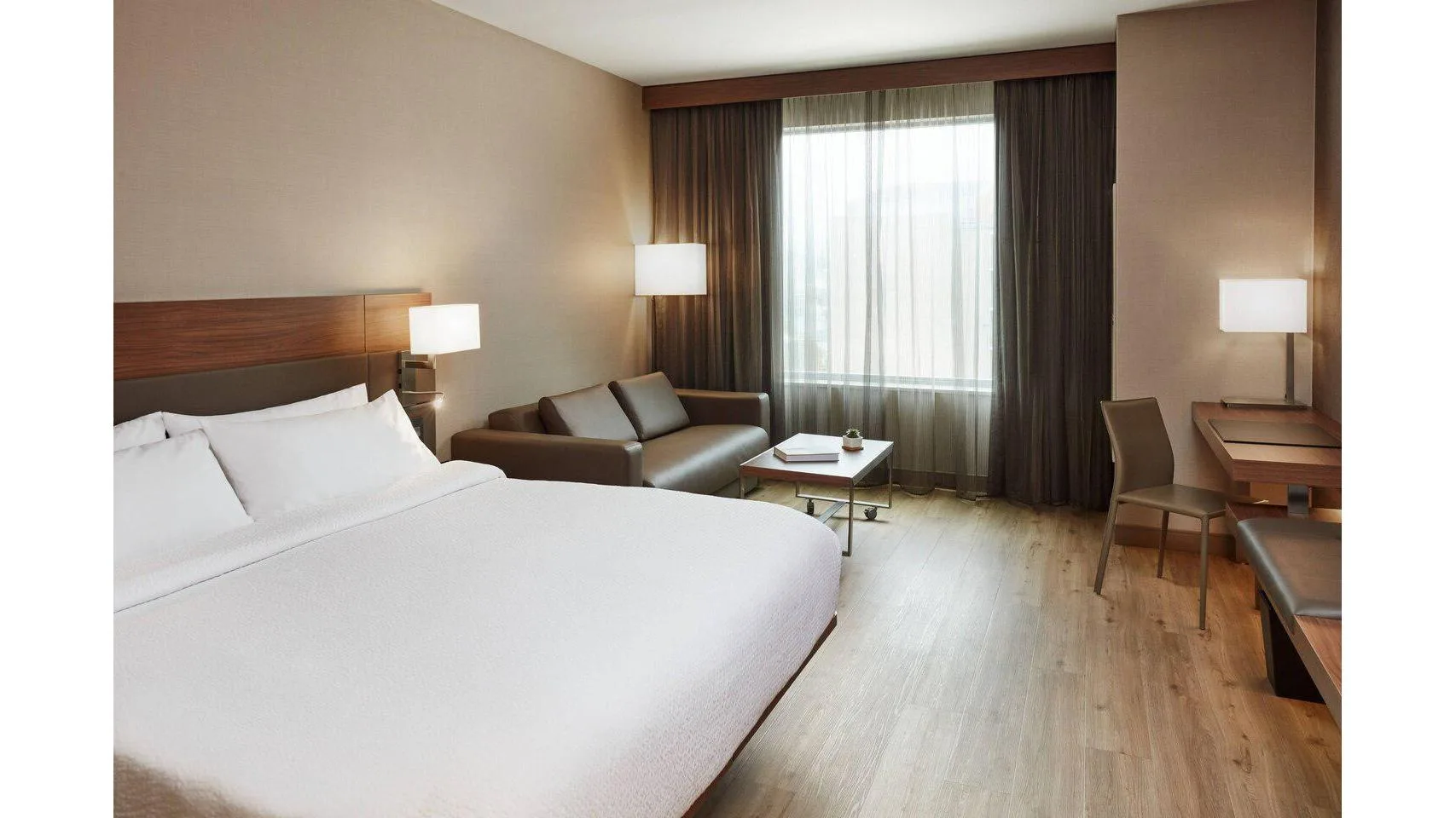 AC Hotel Cincinnati at The Banks gallery image