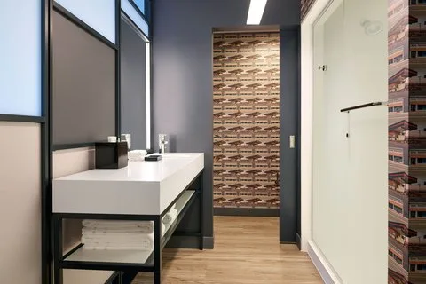 Aloft Portland Downtown Waterfront ME gallery image