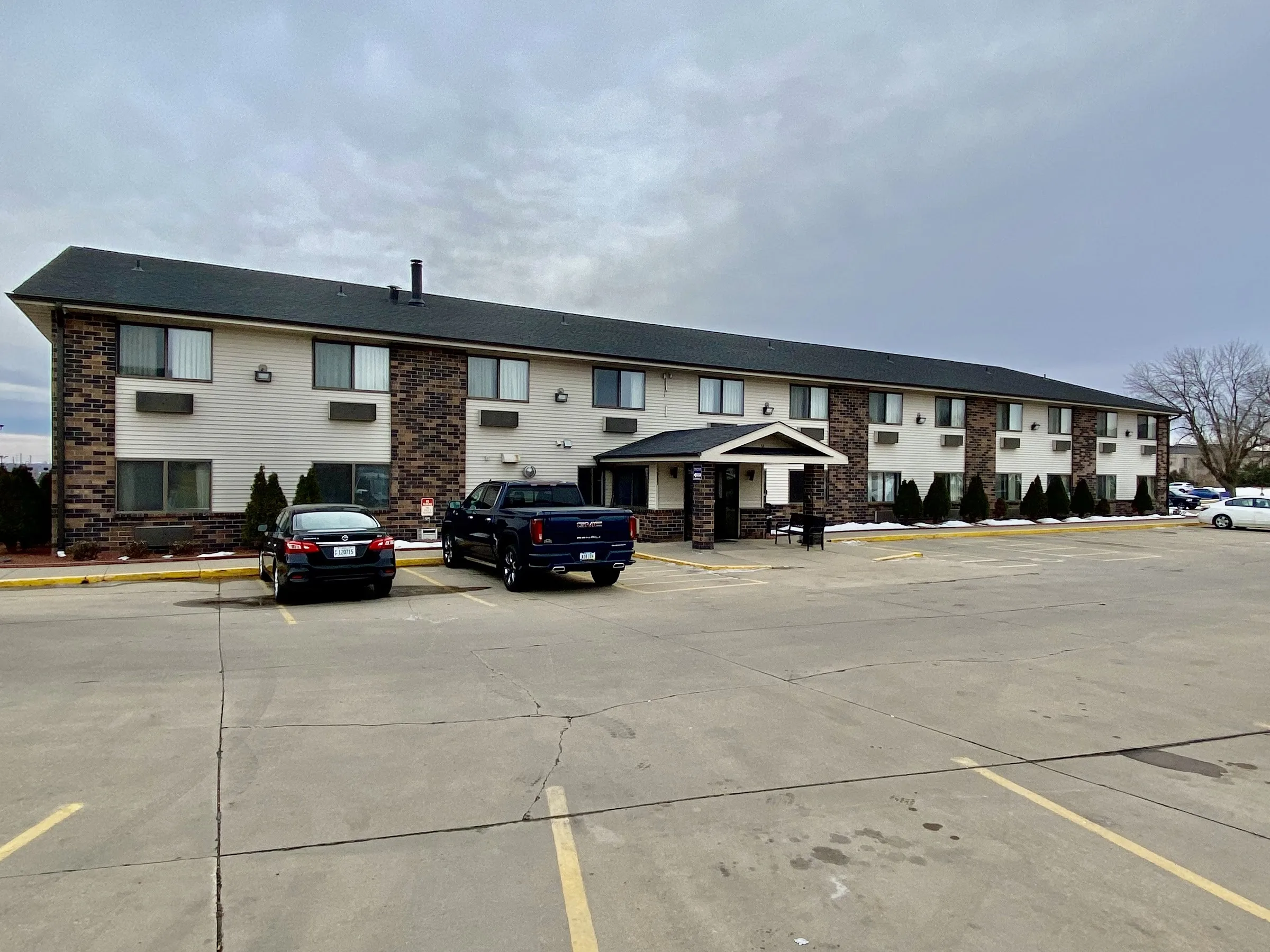 American Inn Cedar Rapids South Airport CID gallery image