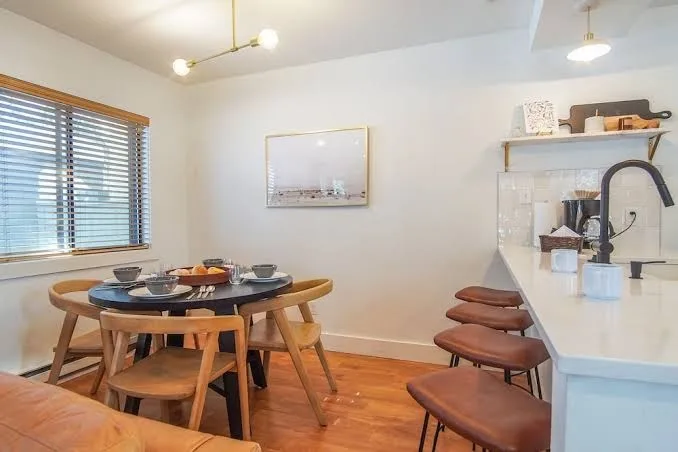 Andora Villa Condominiums gallery image