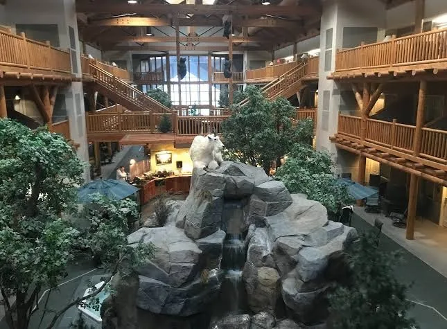 C'mon Inn Hotel & Suites gallery image