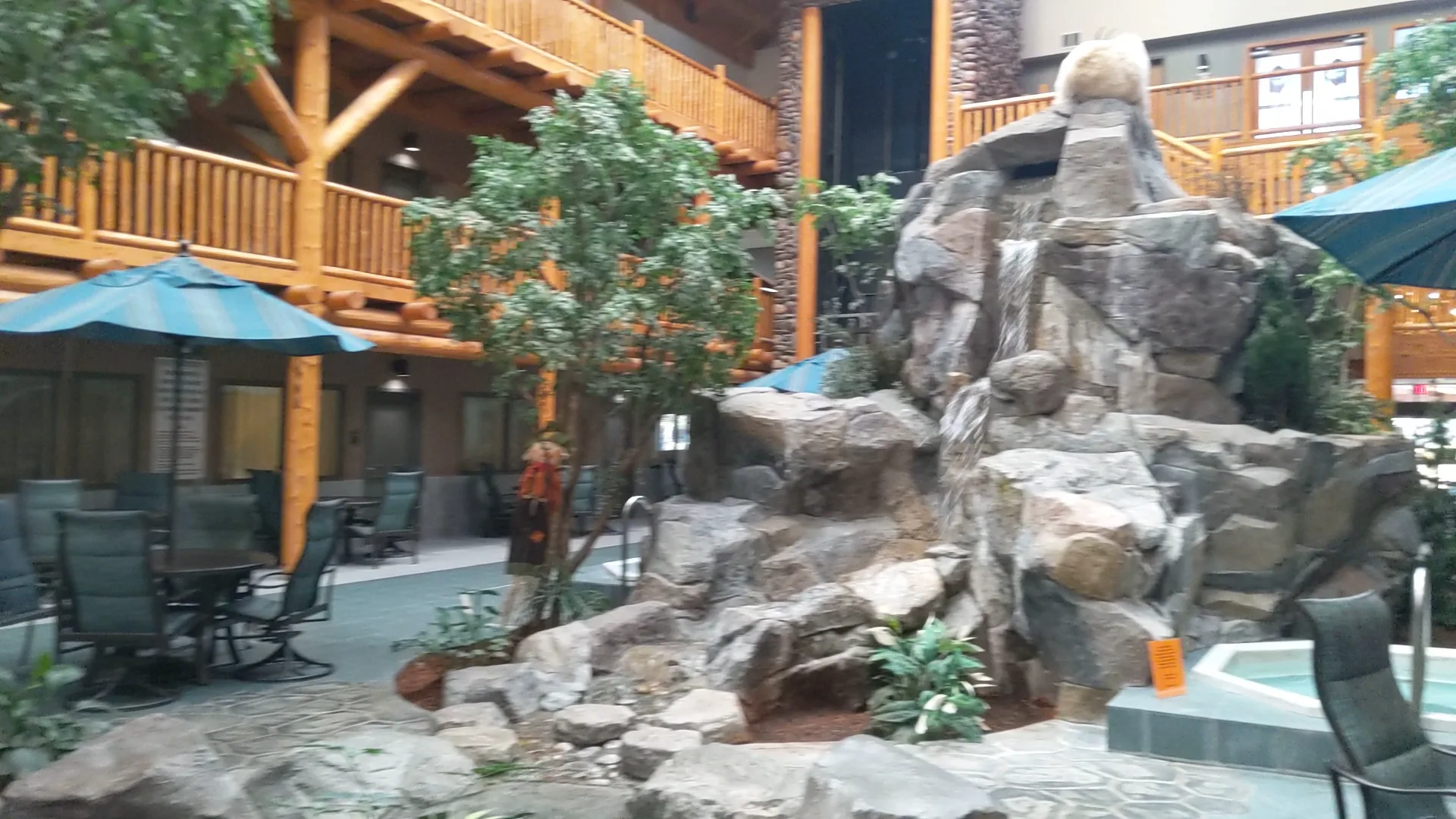 C'mon Inn Hotel & Suites gallery image