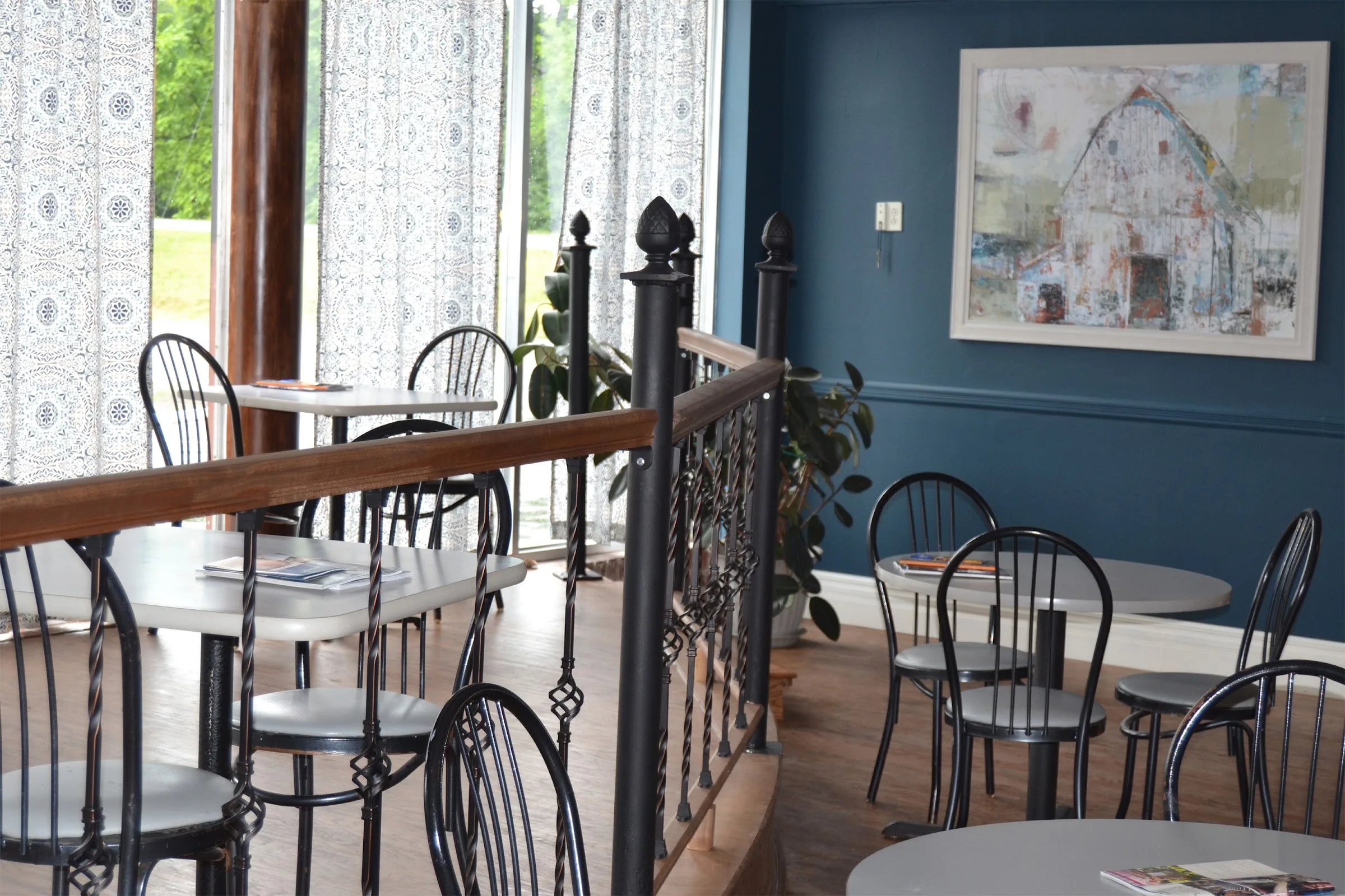 Cascades Inn gallery image