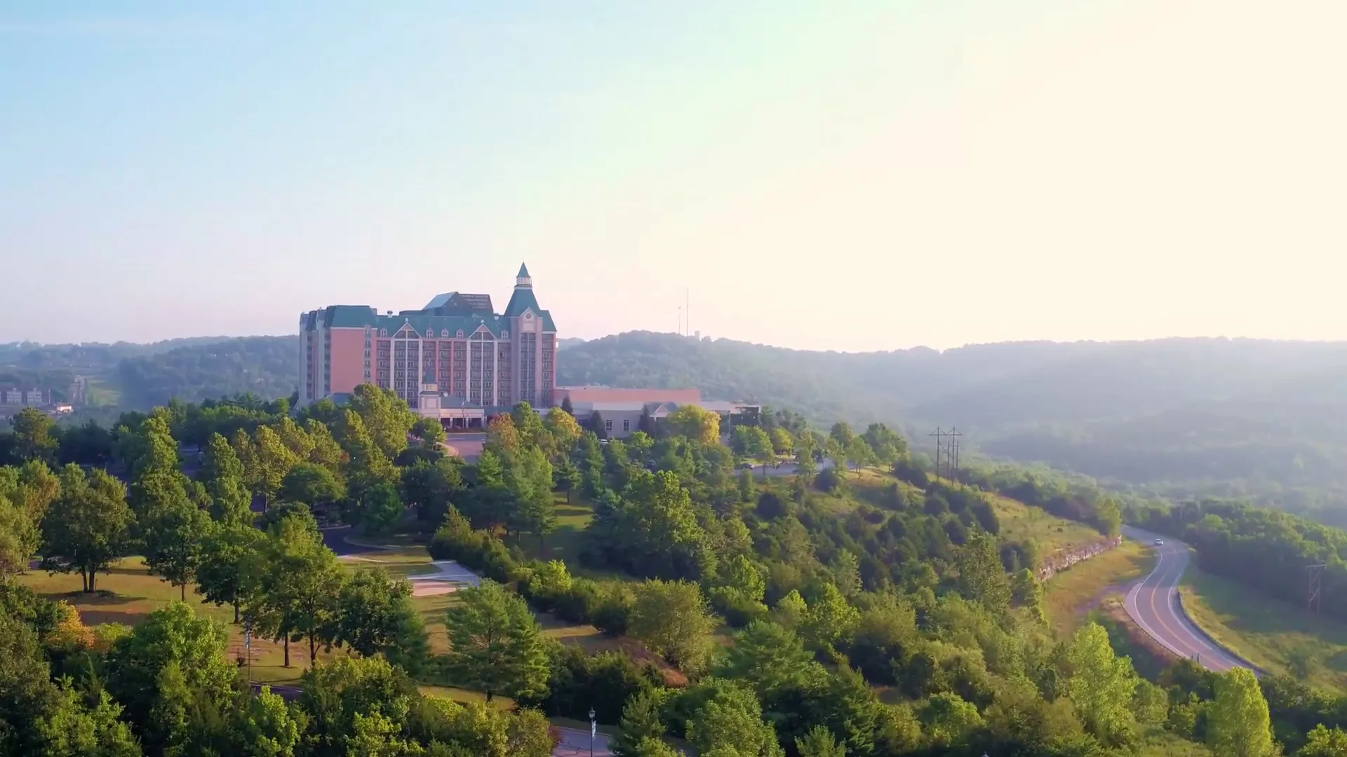 Chateau on the Lake Resort Spa & Convention Center