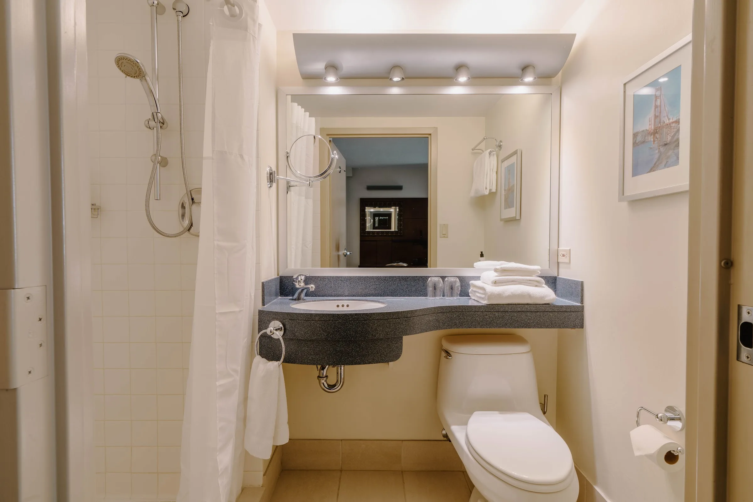 Club Quarters Hotel Embarcadero, San Francisco gallery image