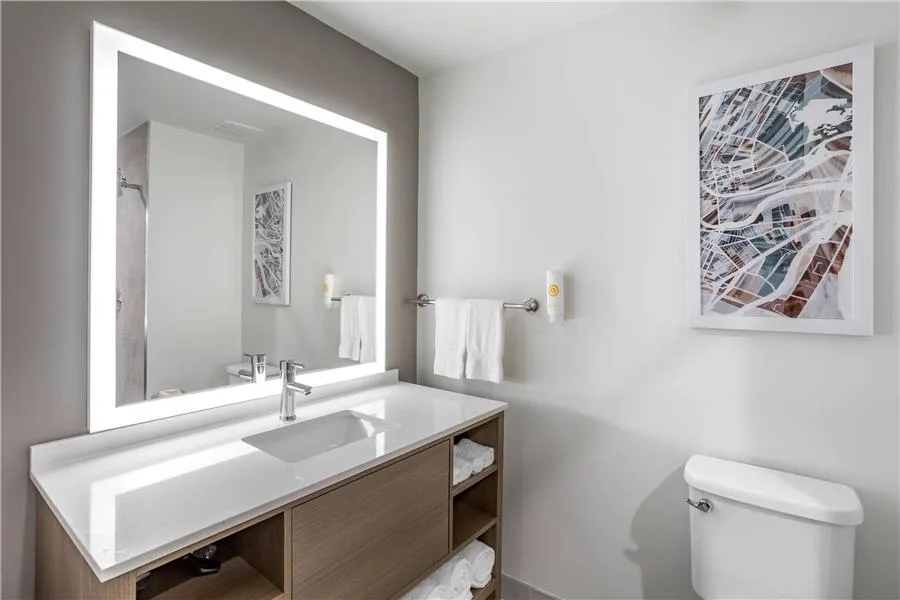 Comfort Inn & Suites Newark Liberty International Airport gallery image