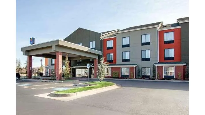 Comfort Inn & Suites Norman near University