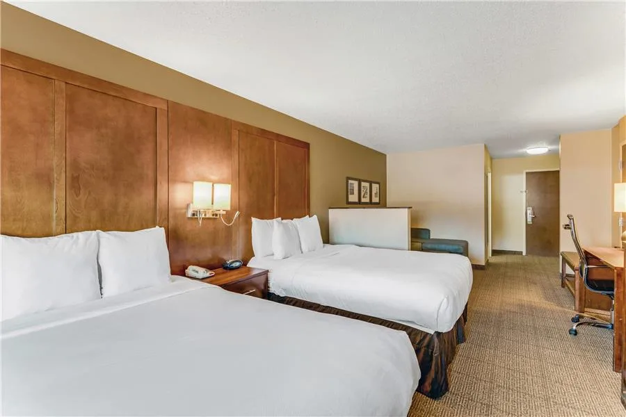 Comfort Suites Huntsville MidCity District at Research Park gallery image