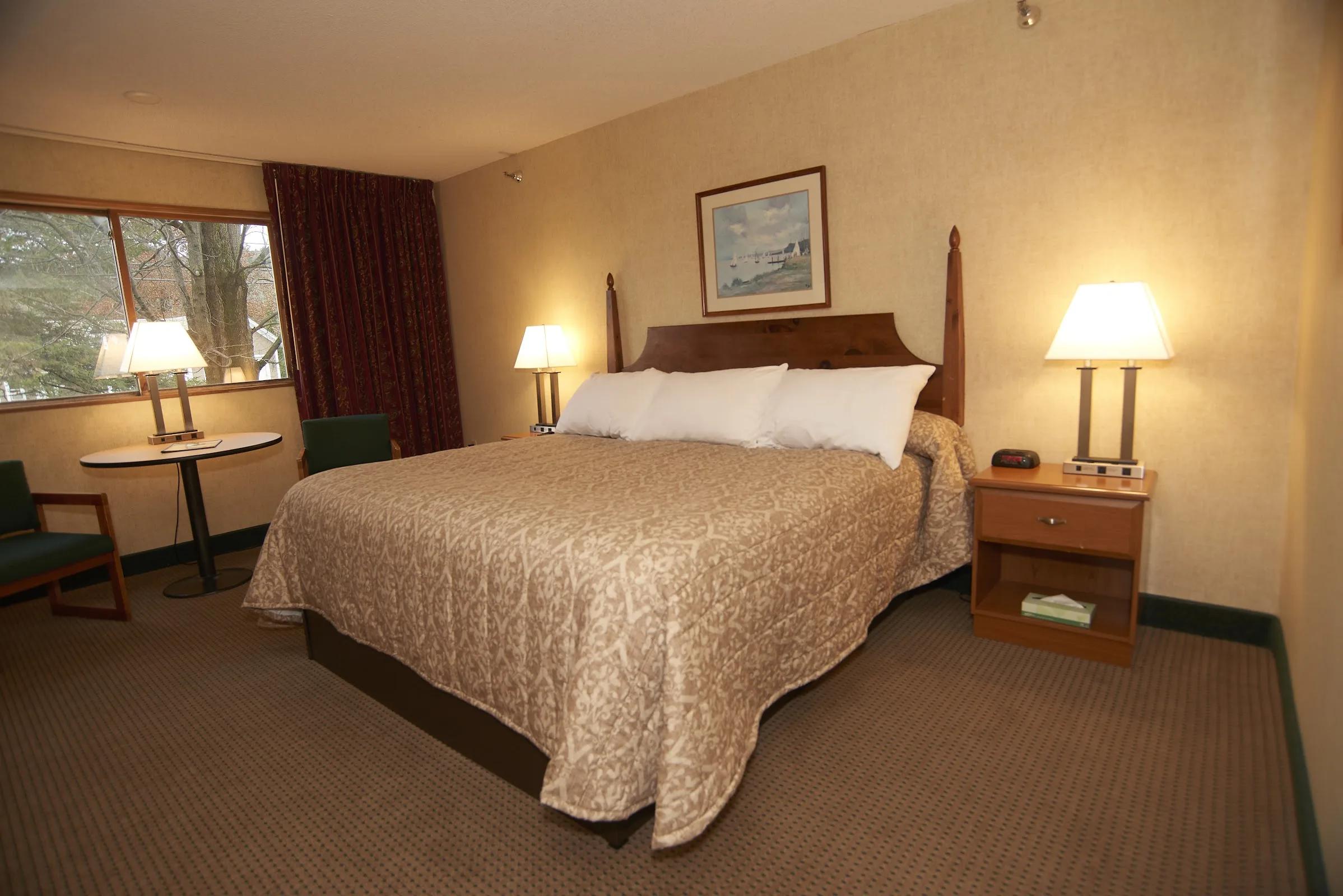 Commodores Inn gallery image