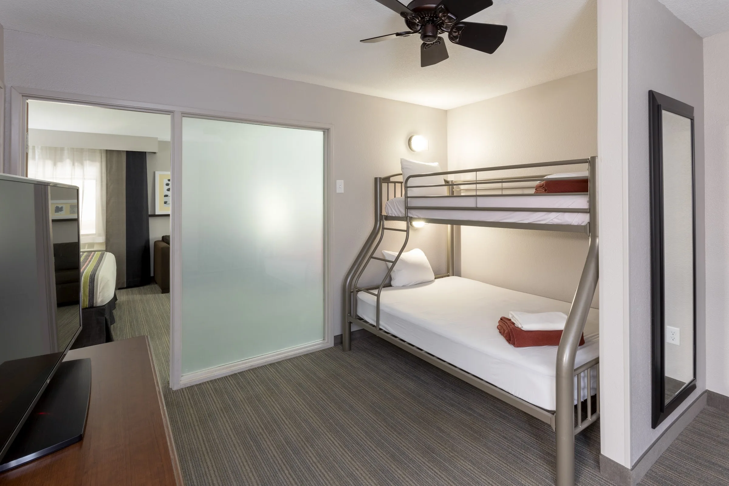 Country Inn & Suites by Radisson, Fargo, ND gallery image