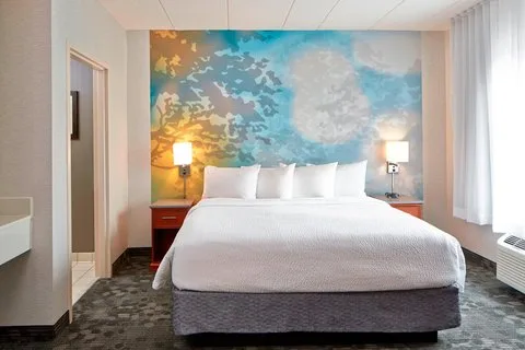 Courtyard by Marriott Bloomington by Mall of America gallery image