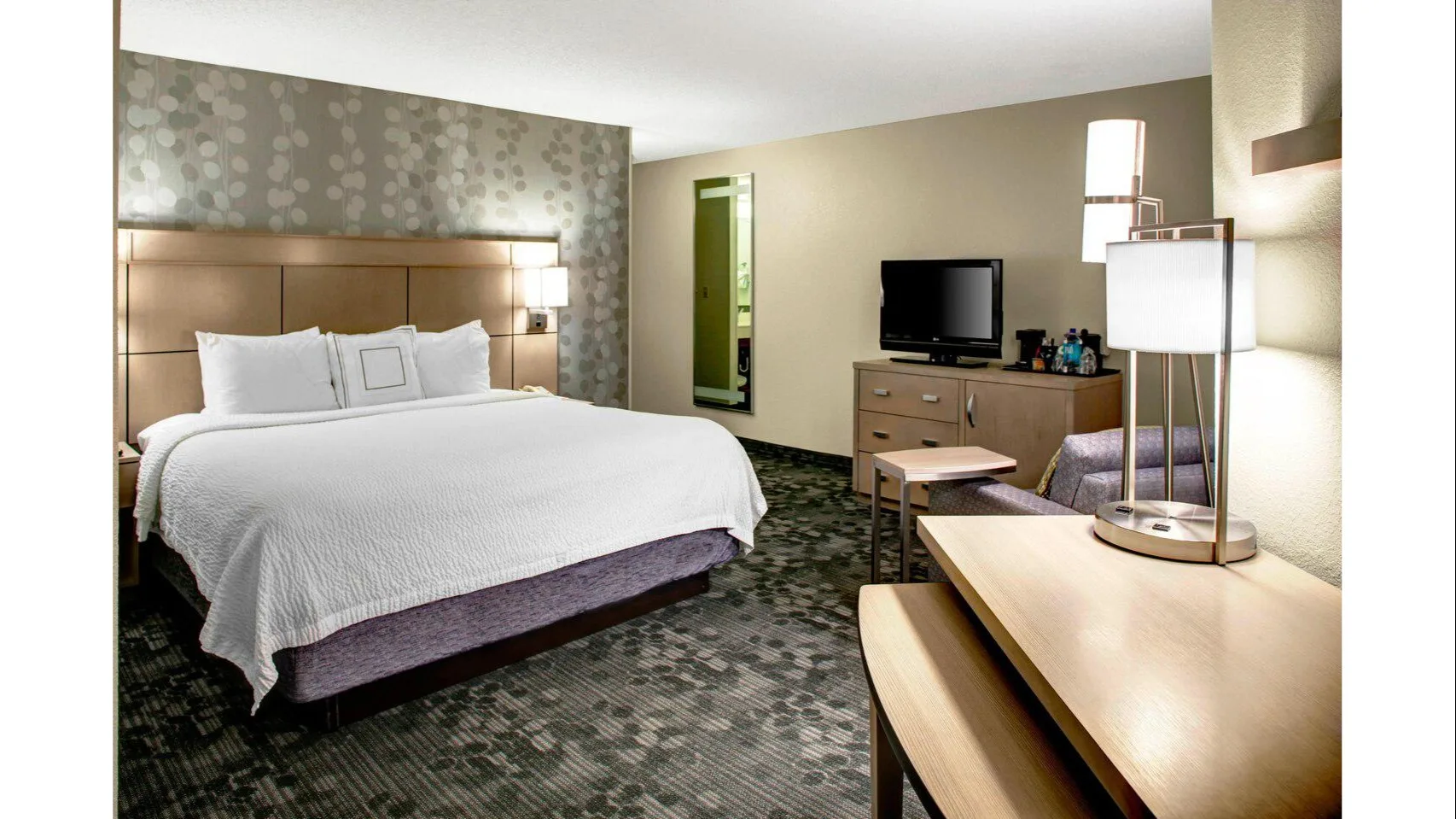 Courtyard by Marriott Columbus Downtown gallery image