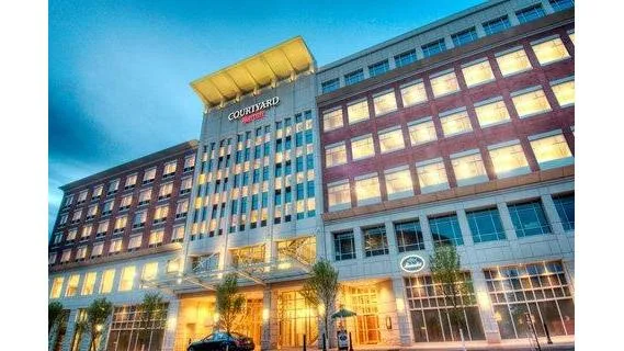 Courtyard by Marriott Greenville Downtown