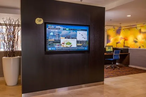 Courtyard by Marriott Richmond West gallery image