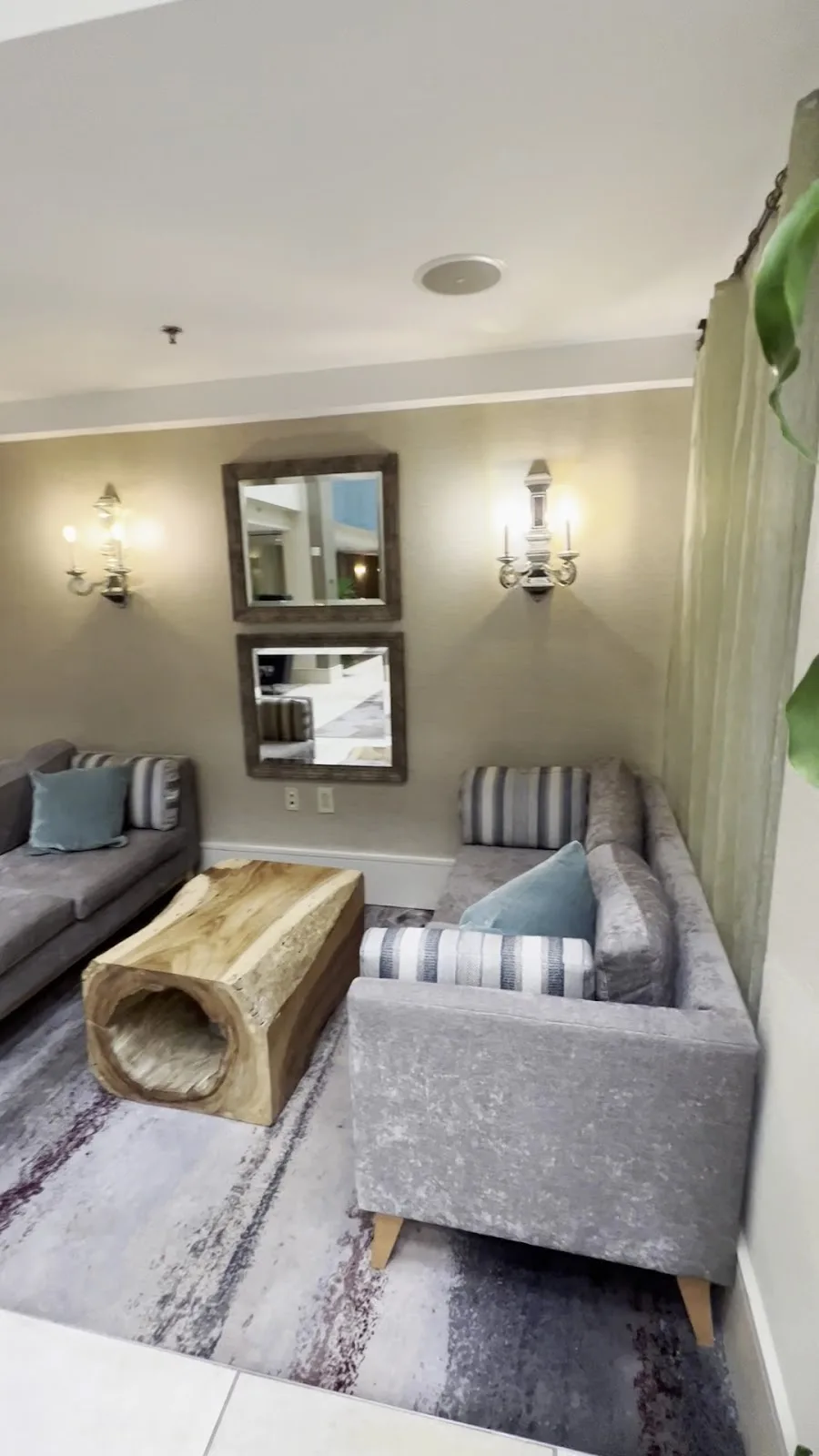 Crowne Plaza Charleston Airport - Conv Ctr, an IHG Hotel gallery image