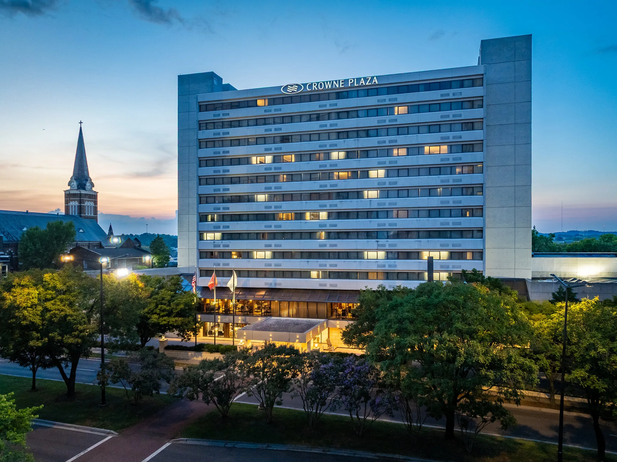 Crowne Plaza Knoxville Downtown University by IHG