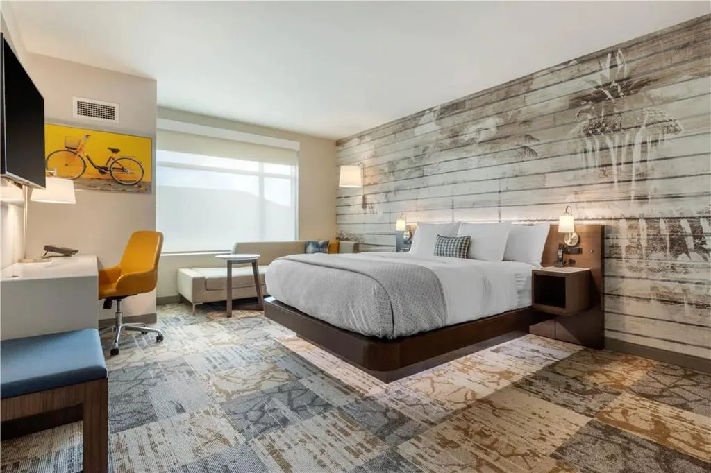 DoubleTree by Hilton Charleston Riverview gallery image