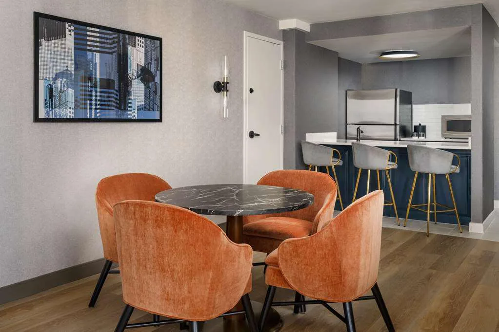 DoubleTree by Hilton Charlotte City Center gallery image