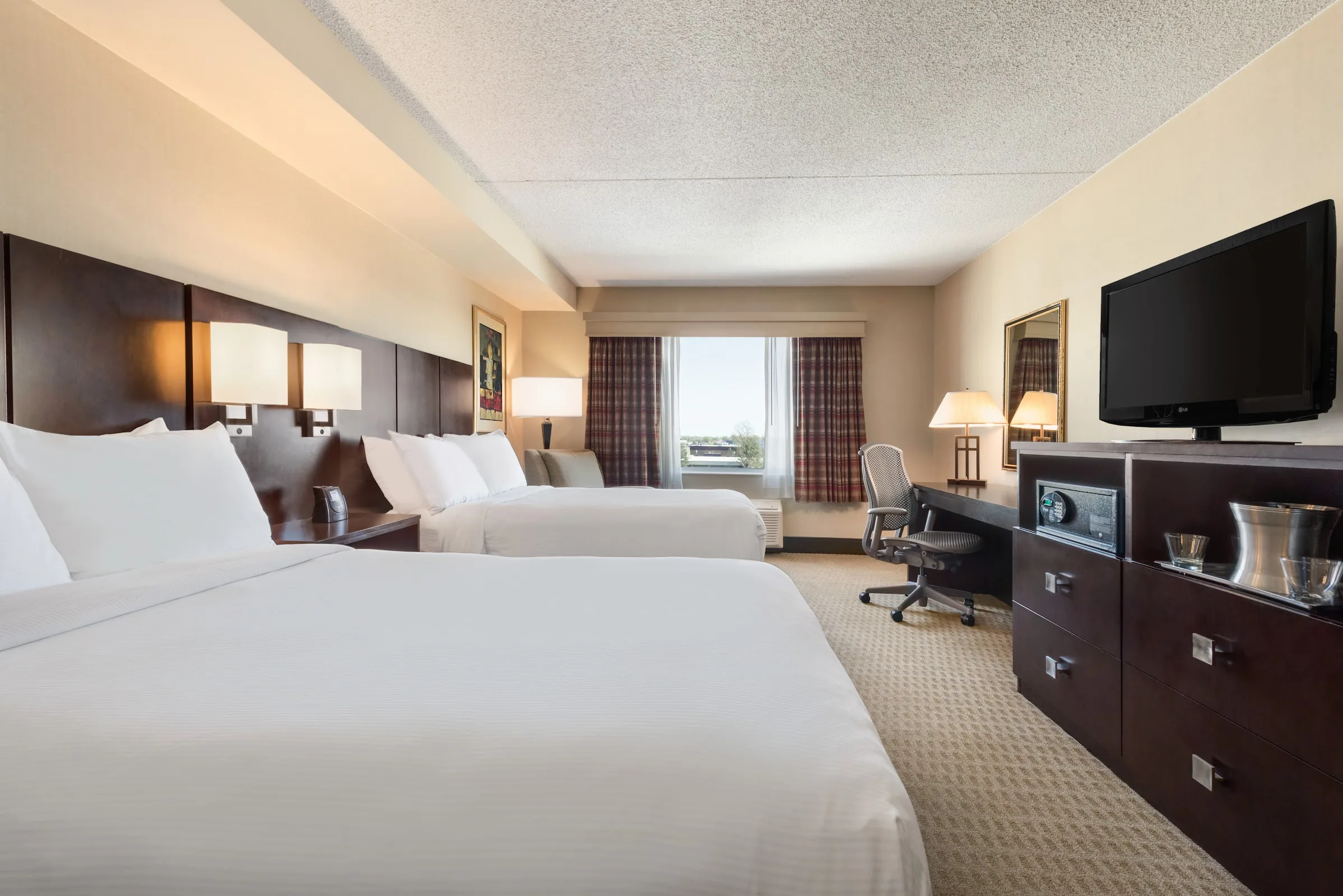 DoubleTree by Hilton Hotel Wichita Airport gallery image