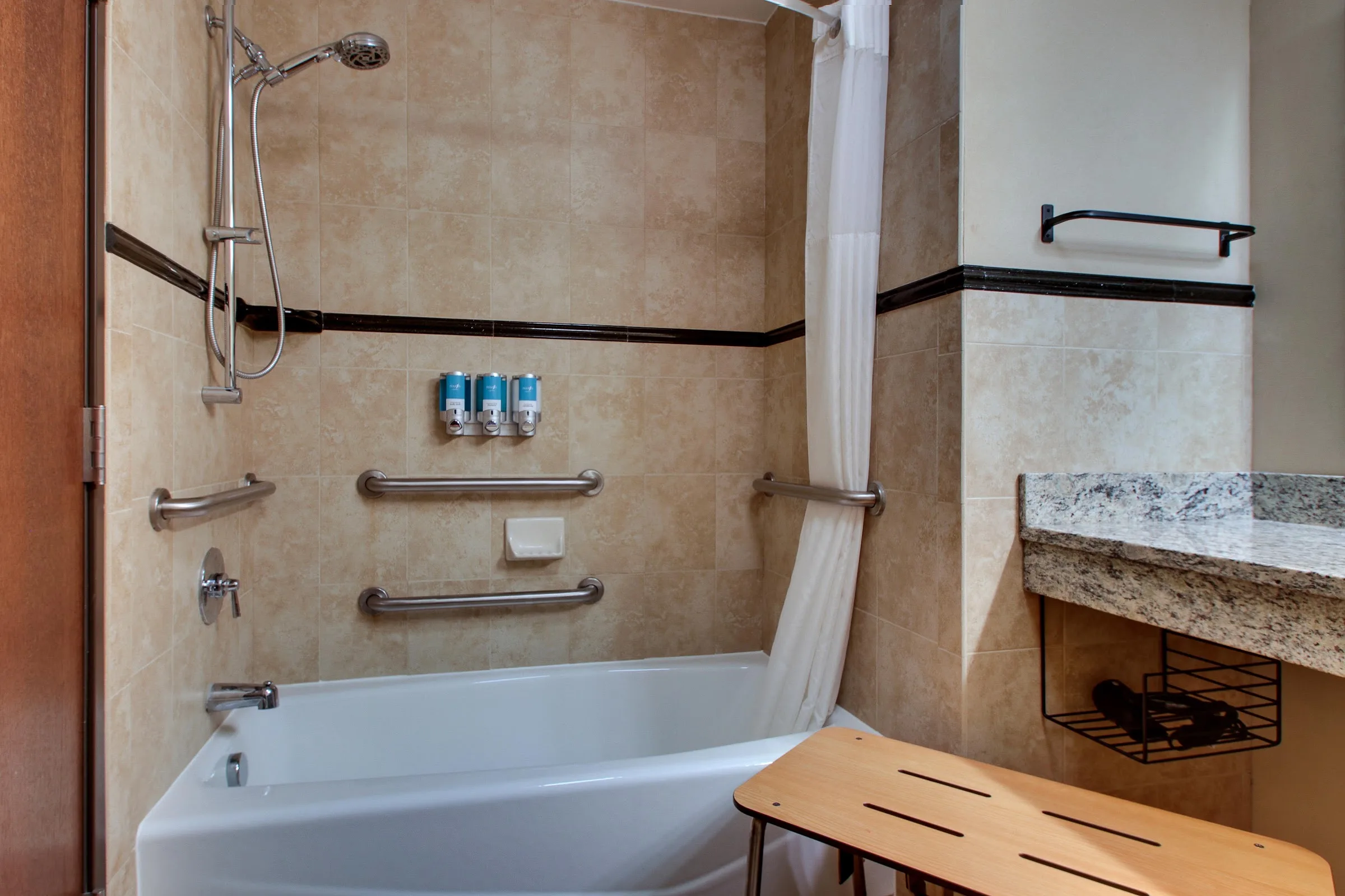 Drury Plaza Hotel Broadview Wichita gallery image