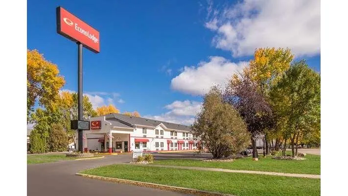 Econo Lodge Grand Forks near University
