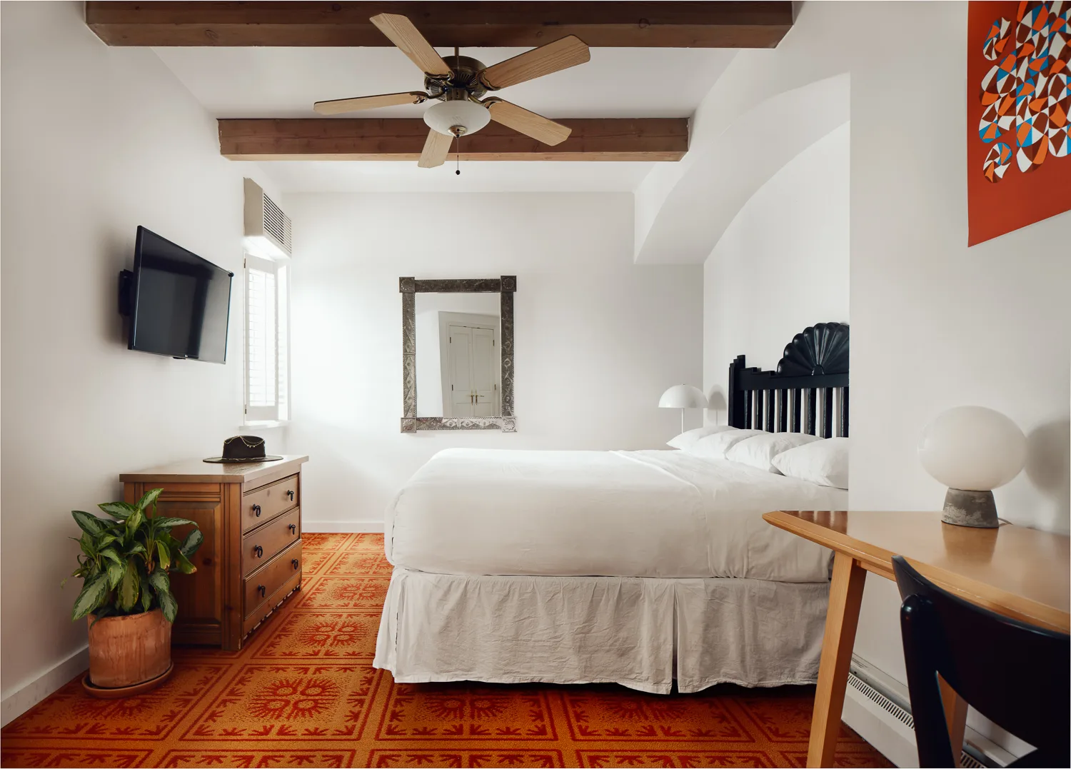 El Rey Court gallery image