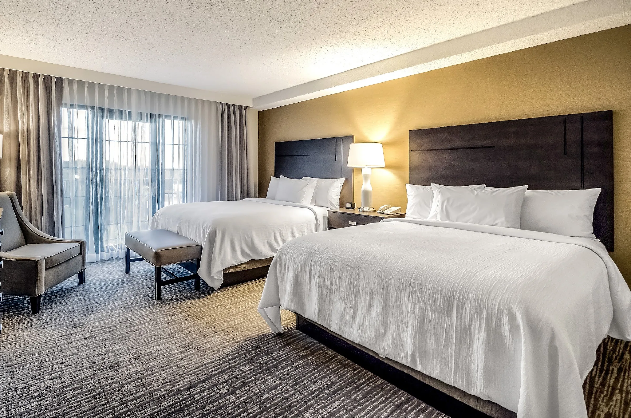 Embassy Suites by Hilton Indianapolis North gallery image