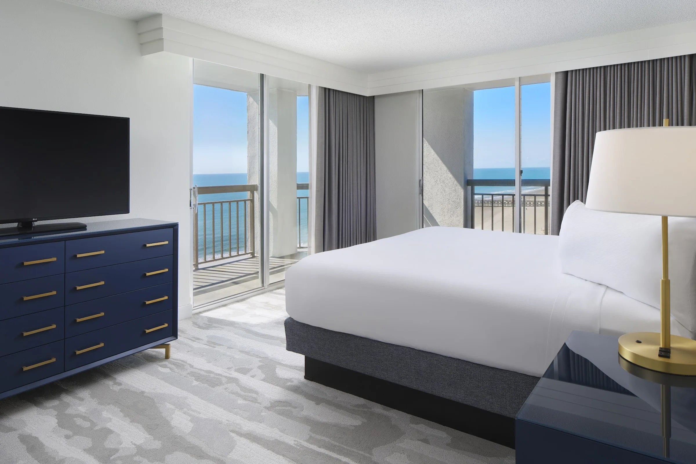 Embassy Suites by Hilton Myrtle Beach Oceanfront Resort gallery image