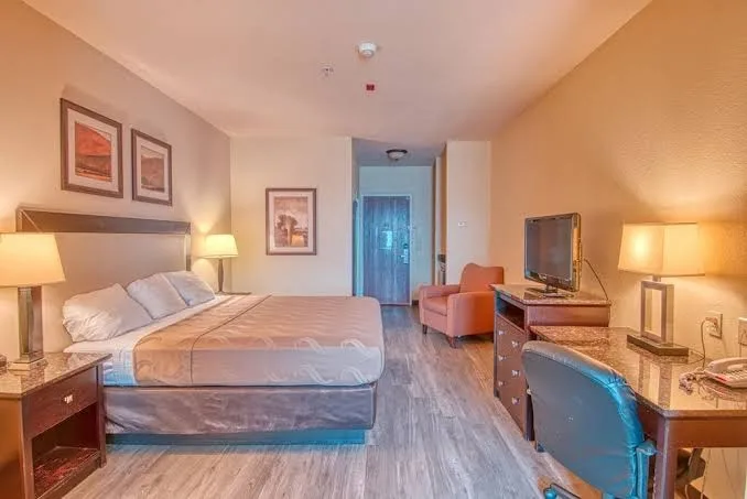 Express inn & suites gallery image