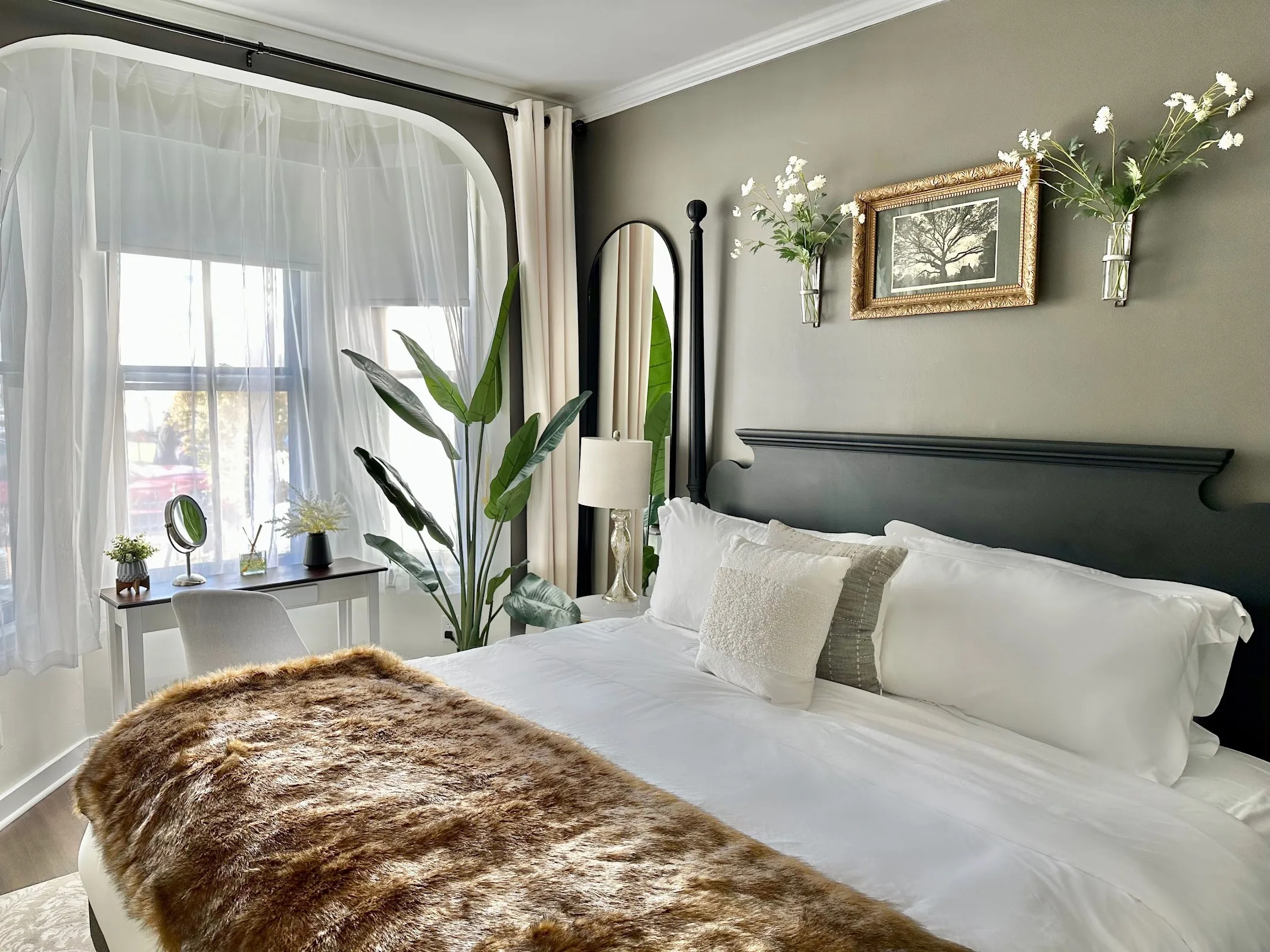 Gibson's Inn At Gate One primary photo