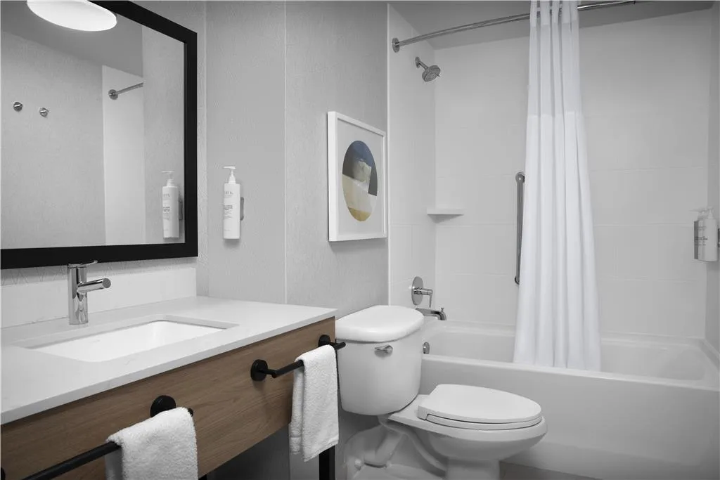 Hampton Inn Indianapolis Downtown Across from Circle Centre gallery image