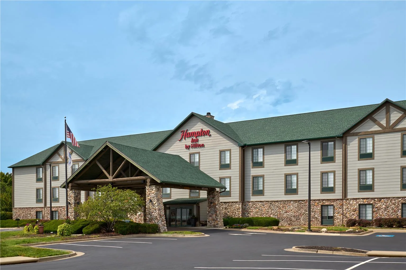 Hampton Inn Kansas City The Legends primary photo