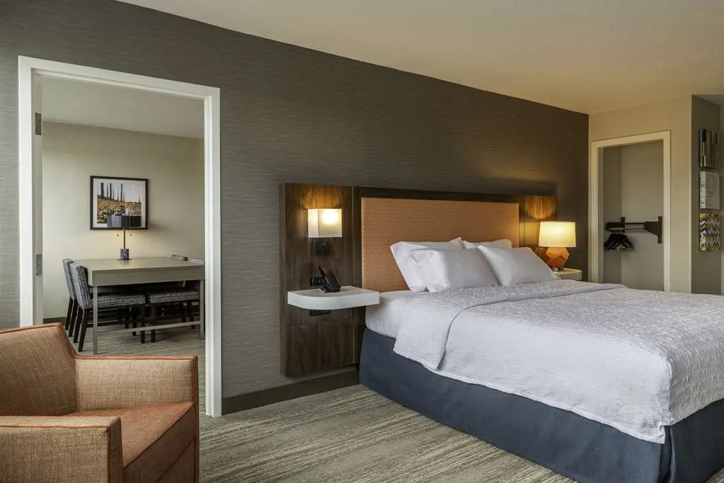 Hampton Inn Manchester Downtown gallery image