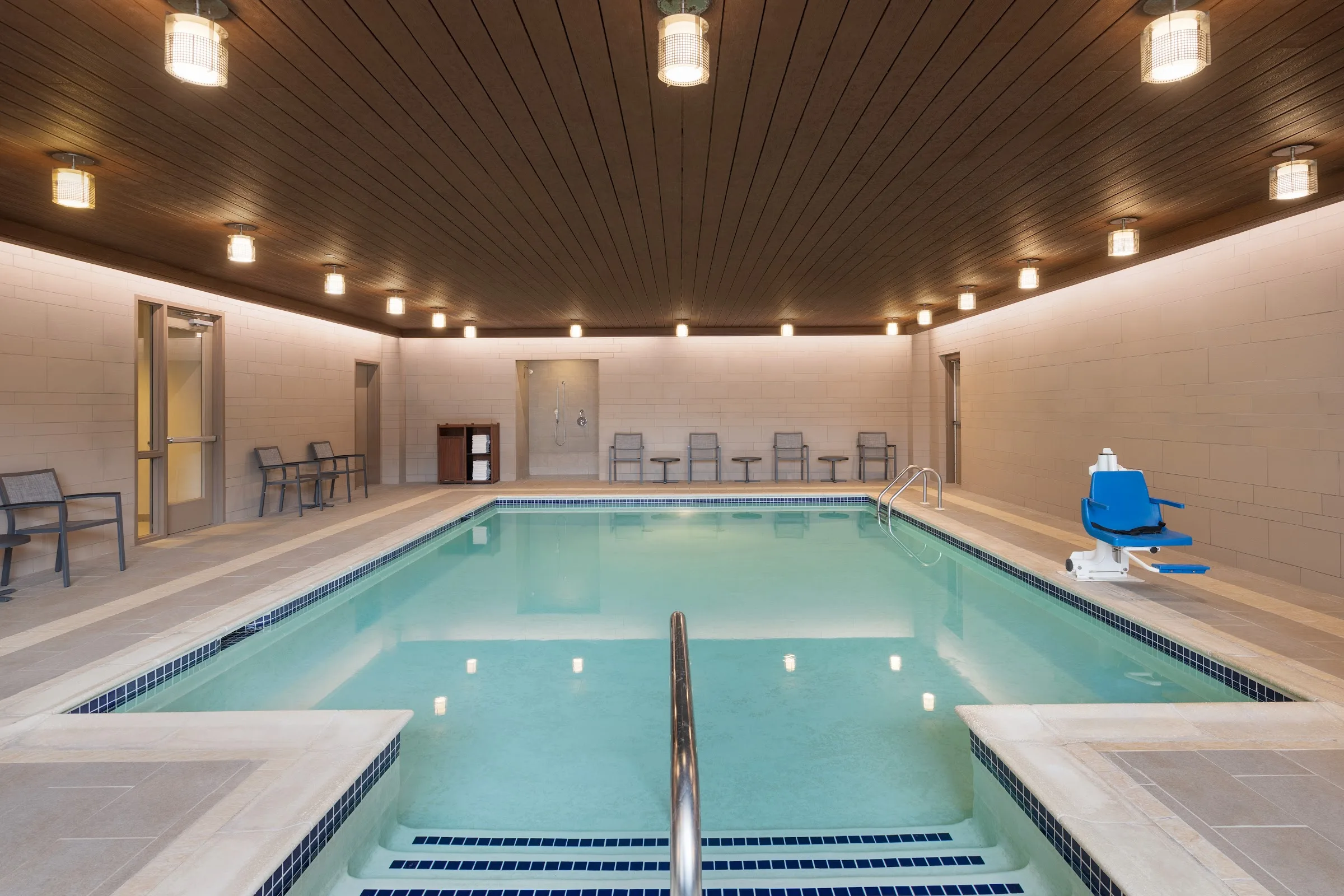 Hampton Inn Portland Downtown - Waterfront gallery image