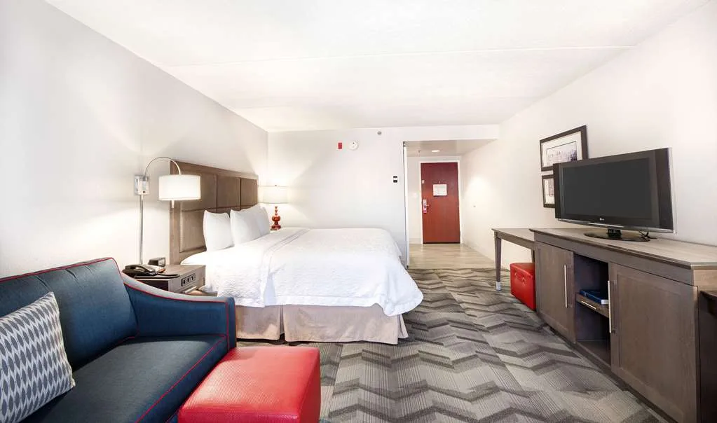 Hampton Inn & Suites Atlanta-Galleria gallery image