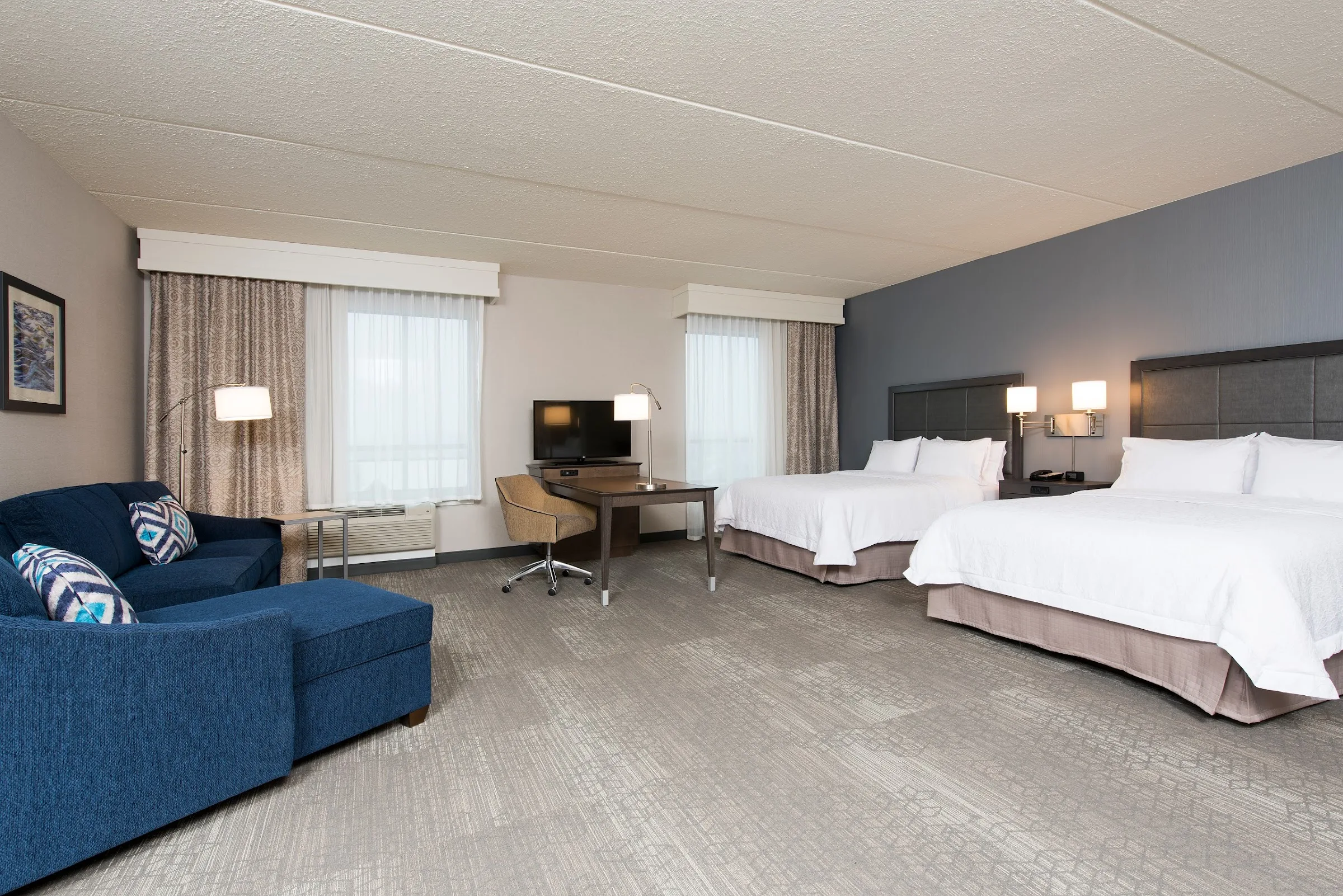 Hampton Inn & Suites Grand Rapids Downtown gallery image