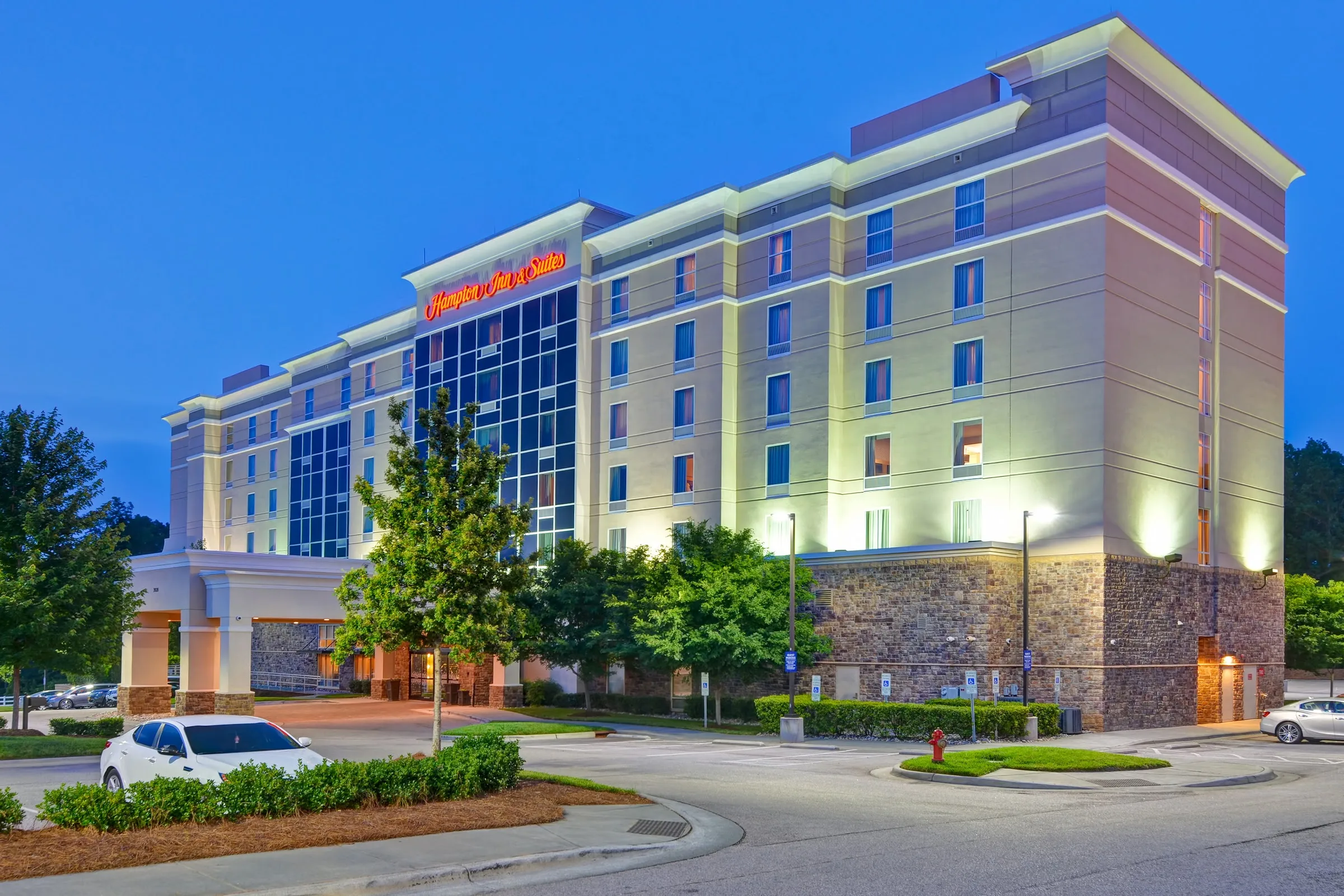 Hampton Inn & Suites Raleigh/Crabtree Valley gallery image