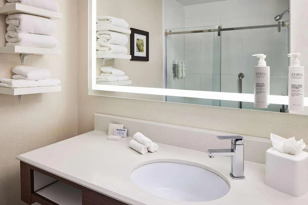 Hampton Inn Taos gallery image