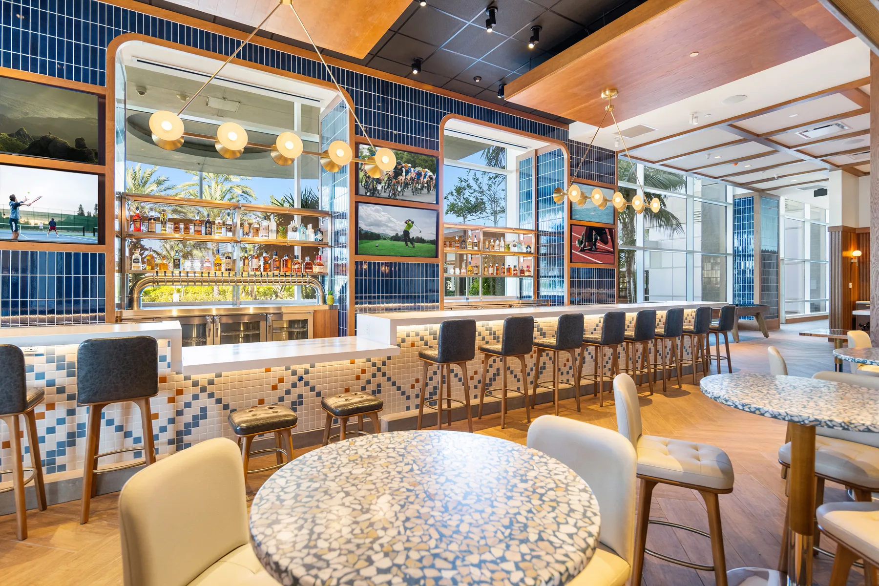 Hilton San Diego Bayfront gallery image