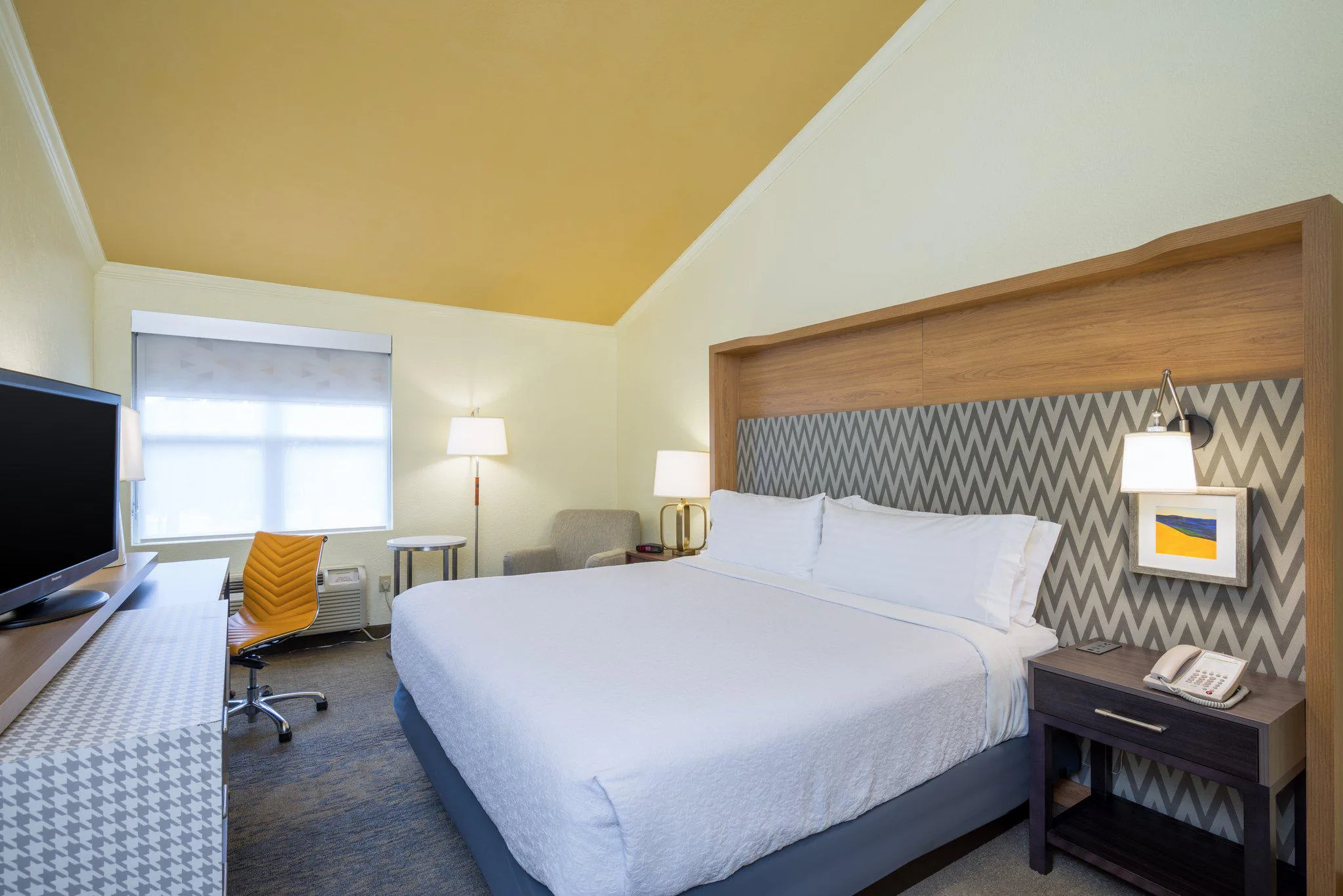 Holiday Inn Cape Cod - Hyannis by IHG gallery image