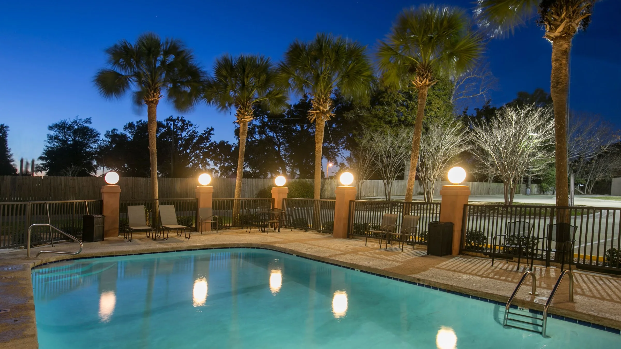 Holiday Inn Express Biloxi - Beach Blvd by IHG gallery image