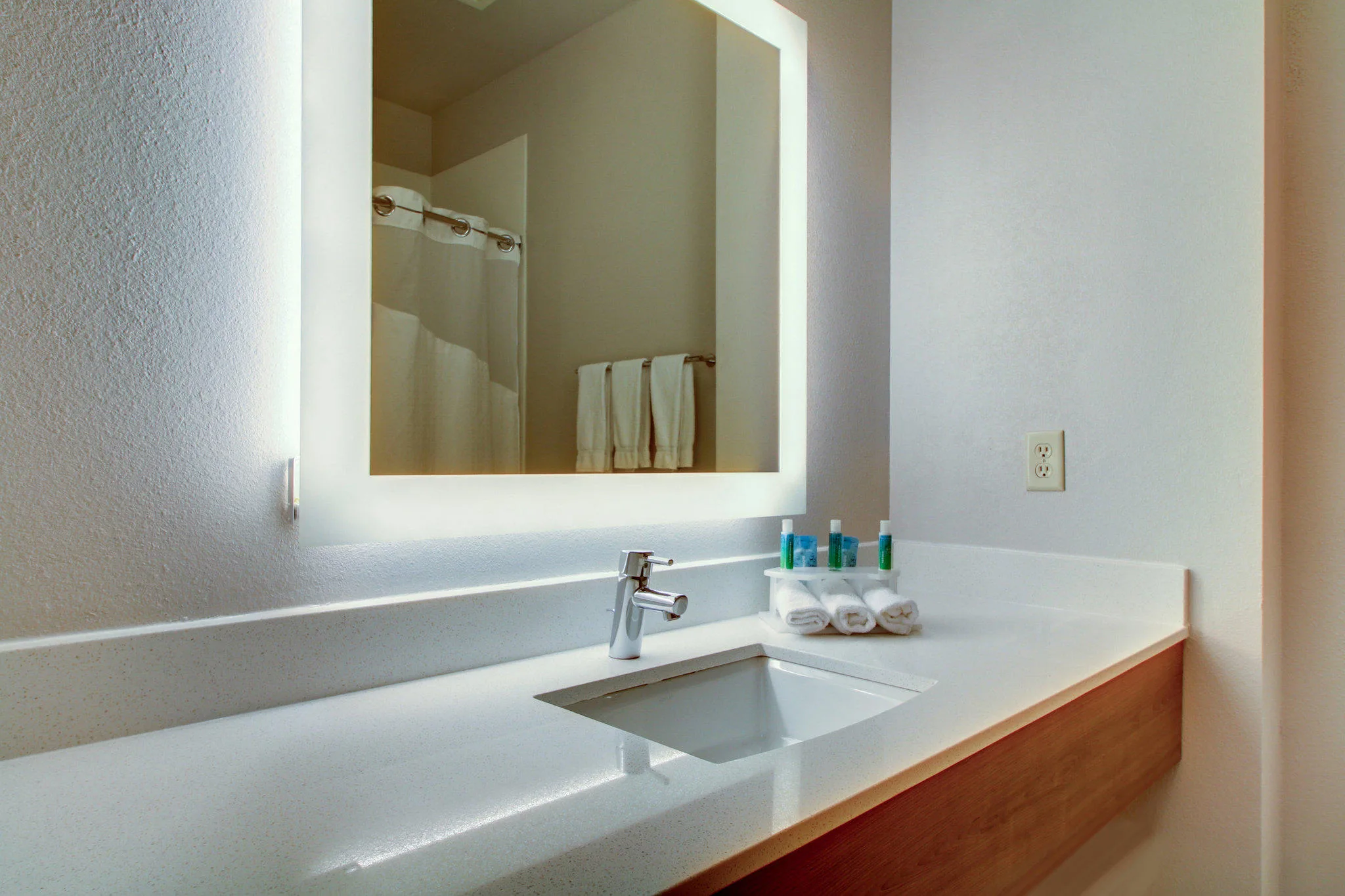 Holiday Inn Express Milwaukee N-Brown Deer/Mequon by IHG gallery image