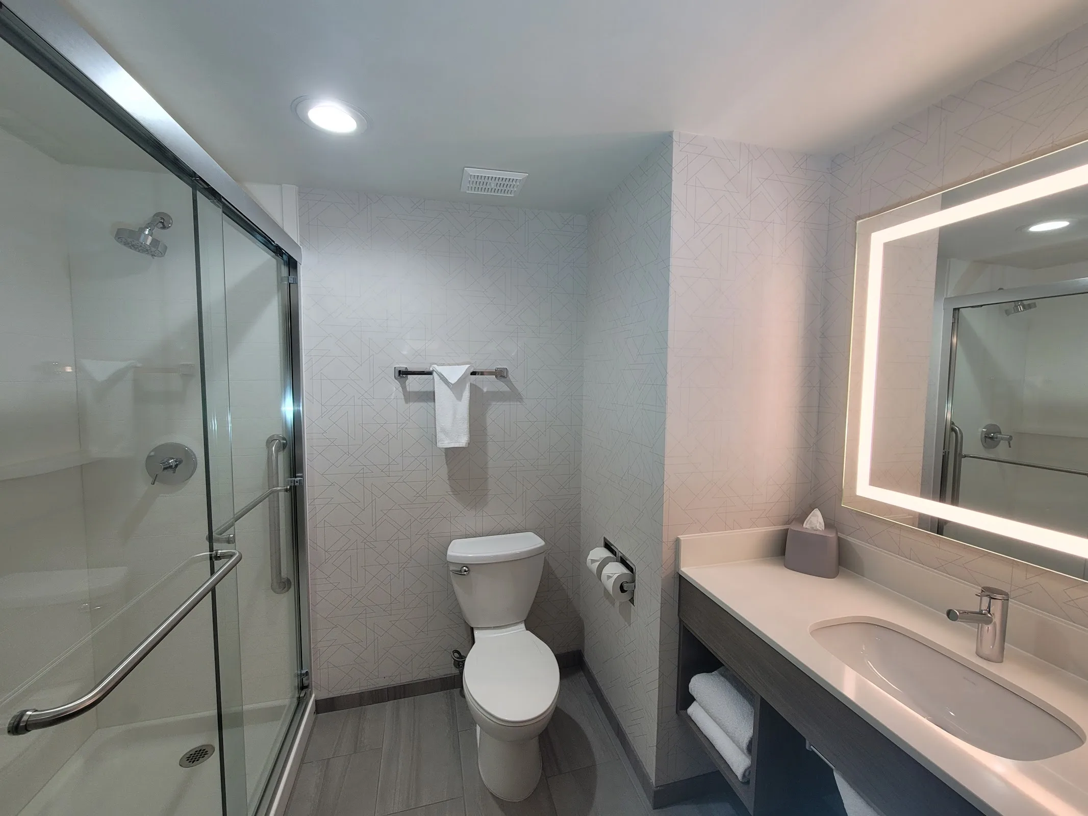 Holiday Inn Express San Diego South - Chula Vista, an IHG Hotel gallery image