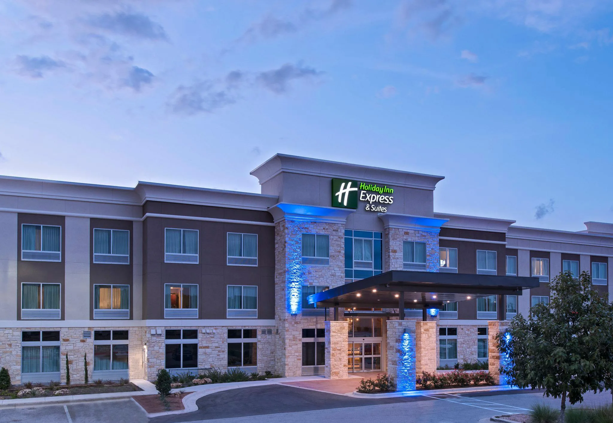 Holiday Inn Express & Suites Austin NW - Four Points by IHG
