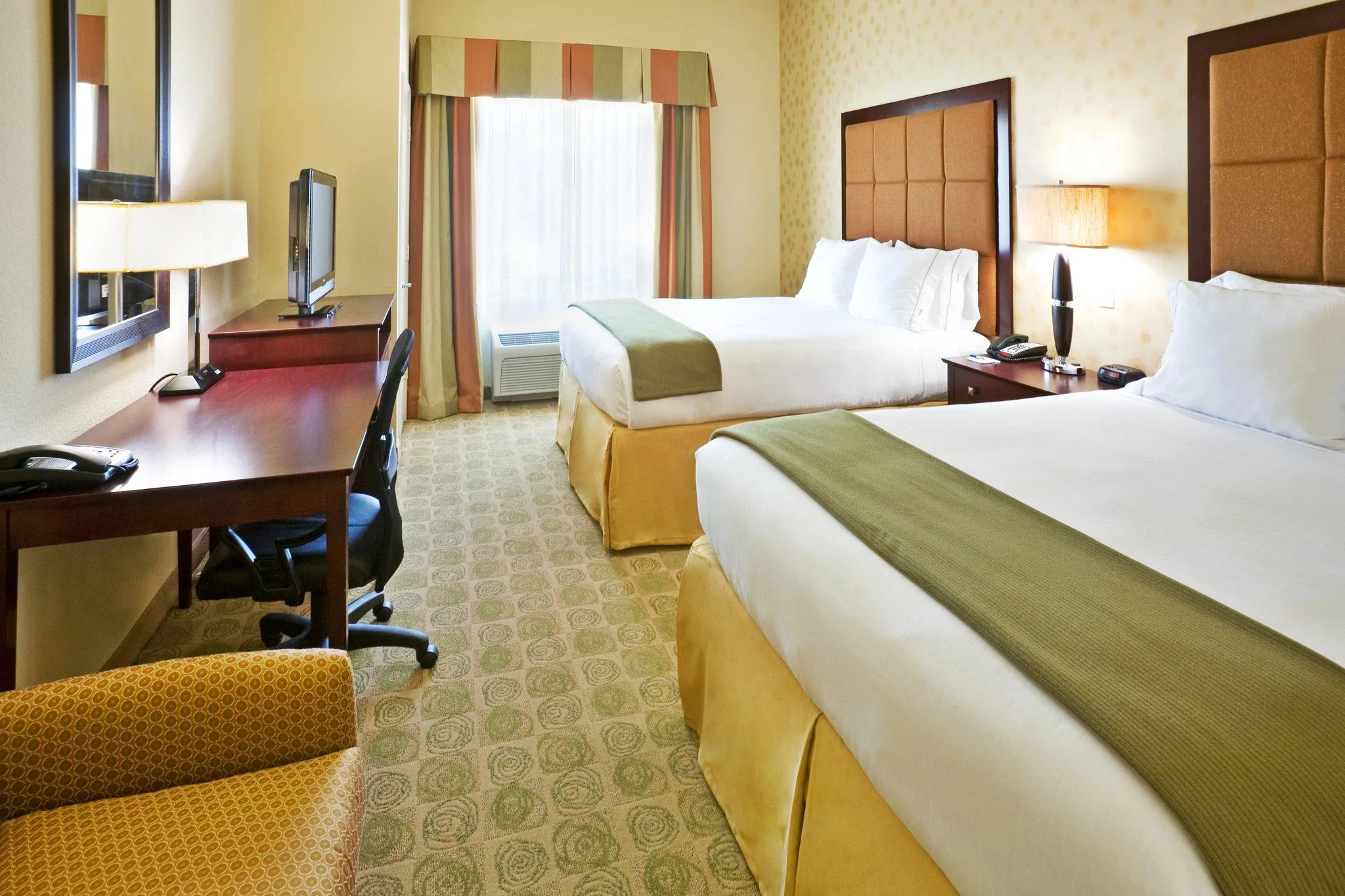 Holiday Inn Express & Suites Dallas East - Fair Park by IHG