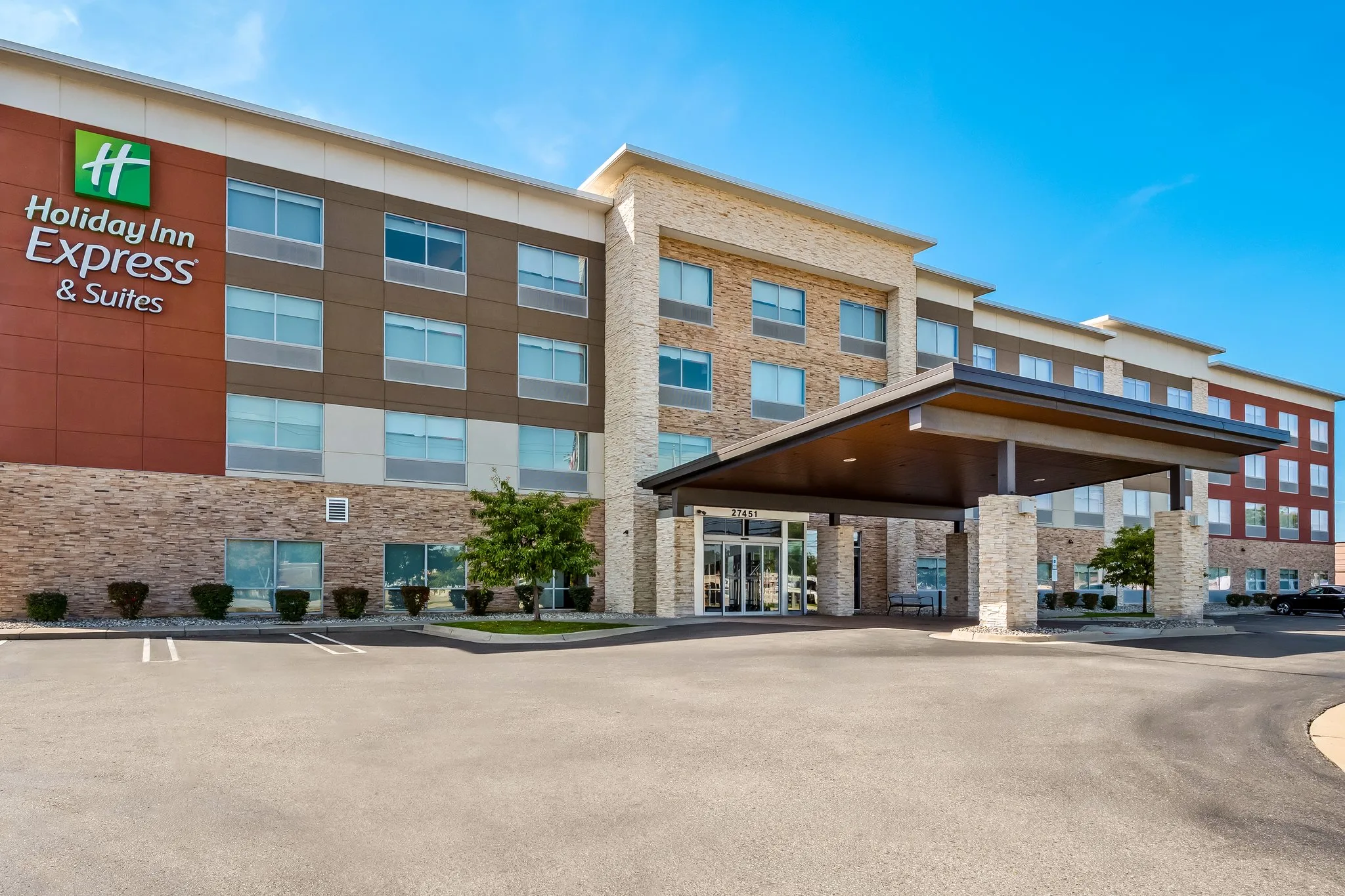Holiday Inn Express & Suites Detroit Northwest - Livonia by IHG