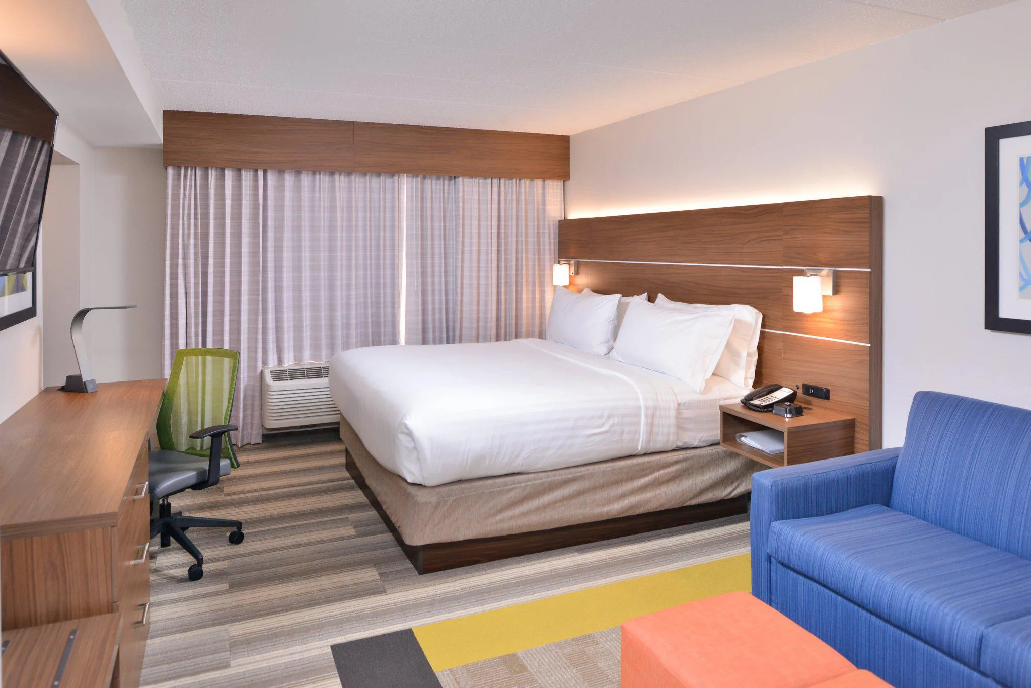 Holiday Inn Express & Suites Indianapolis Dtn-Conv Ctr Area by IHG gallery image