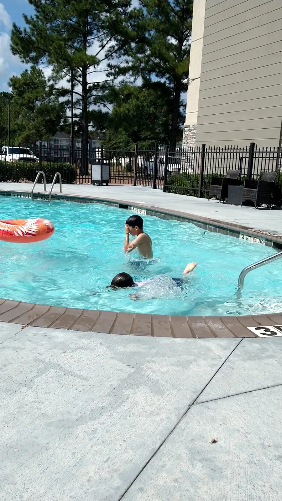 Holiday Inn Express & Suites Jackson Downtown - Coliseum, an IHG Hotel gallery image