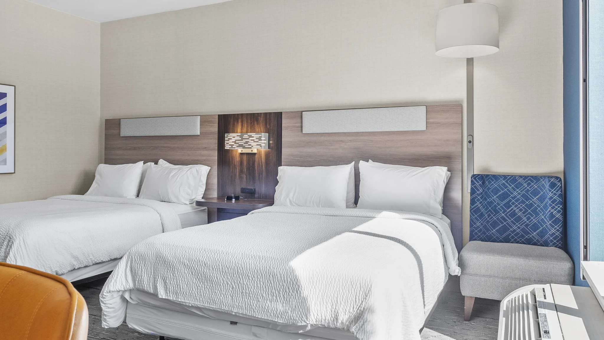 Holiday Inn Express & Suites Manchester-Airport by IHG gallery image