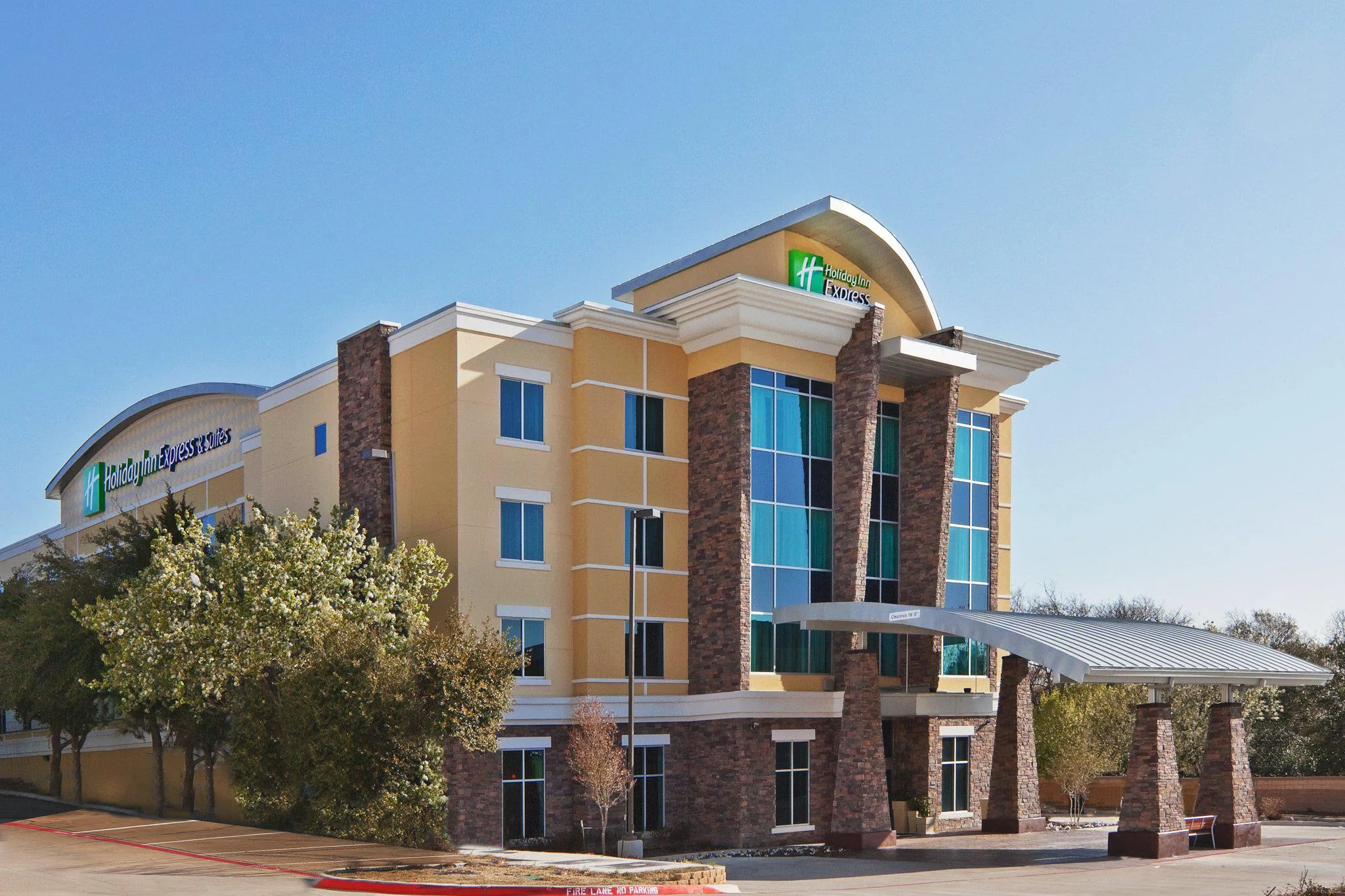 Holiday Inn Express & Suites North Dallas at Preston by IHG